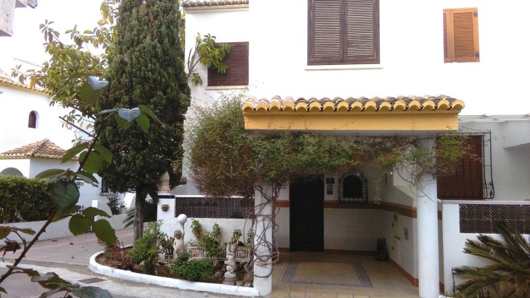 MB0004 4 Adosado en les Marines Dénia