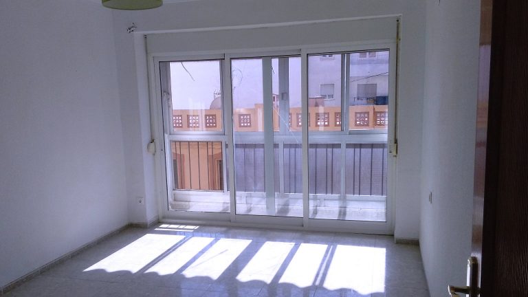 MB0010 1 Piso céntrico con ascensor en Gandia