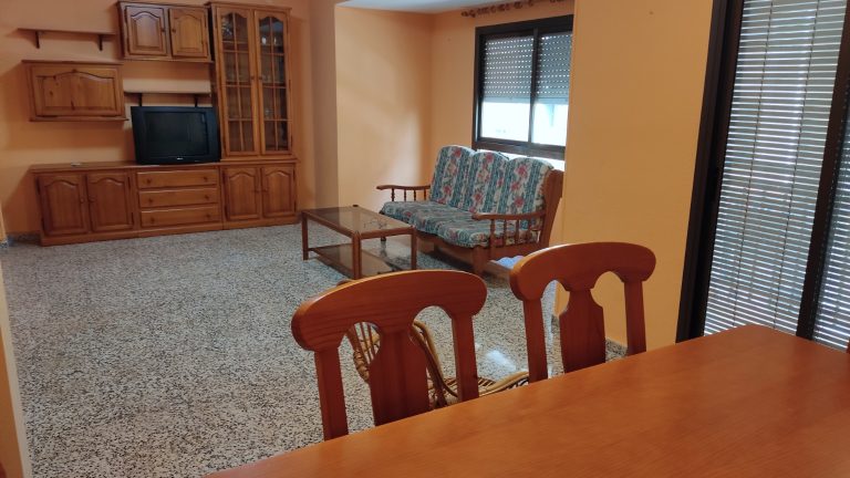 MB0037 08 Excelente piso para entrar a vivir en Oliva