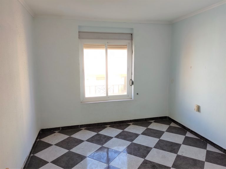 MB0038 04 Piso en Gandia en zona Plaça El·líptica